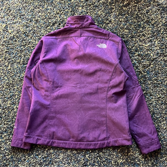 The North Face Women’s TNF Apex Purple Floral Shell Jacket (L) - Picture 5 of 7